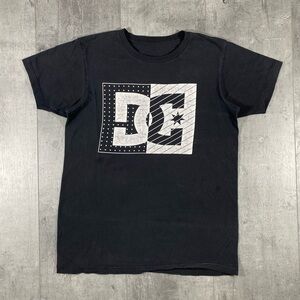 Y2k Black DC Shoes Tee Shirt